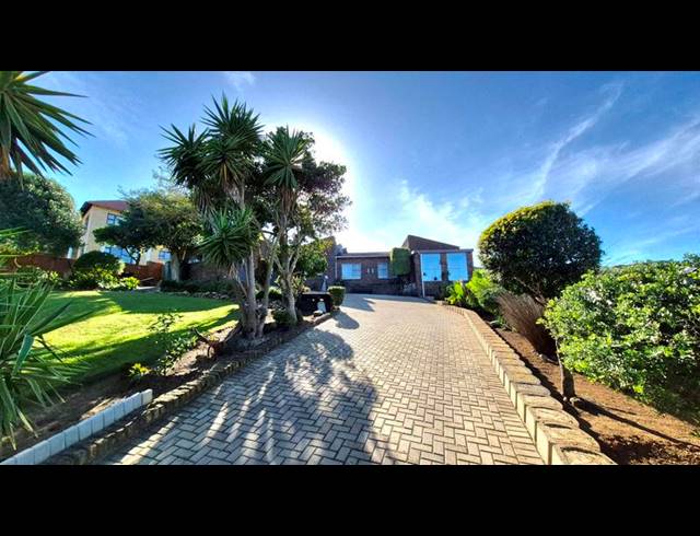 3 BEDROOM HOUSE FOR SALE IN DANA BAY